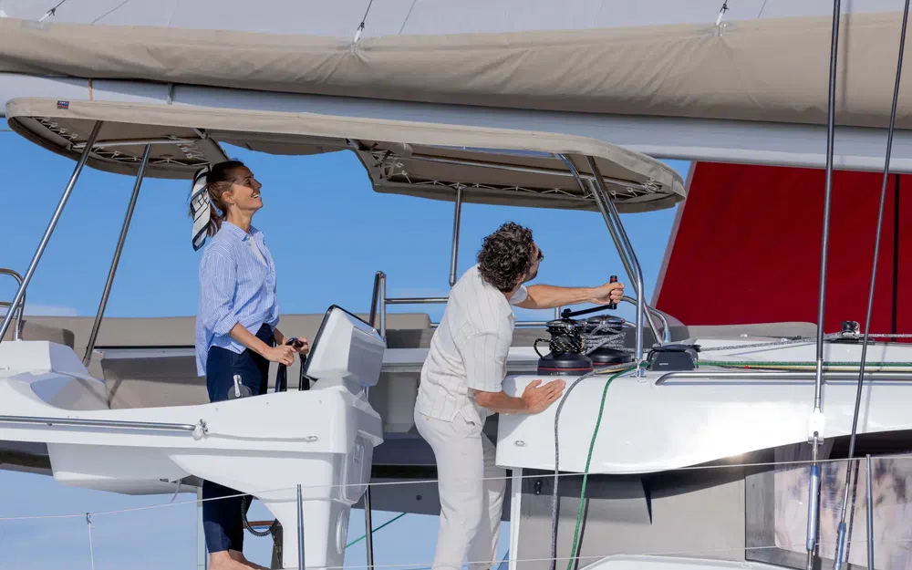 slider 3 Fountaine Pajot FP 48