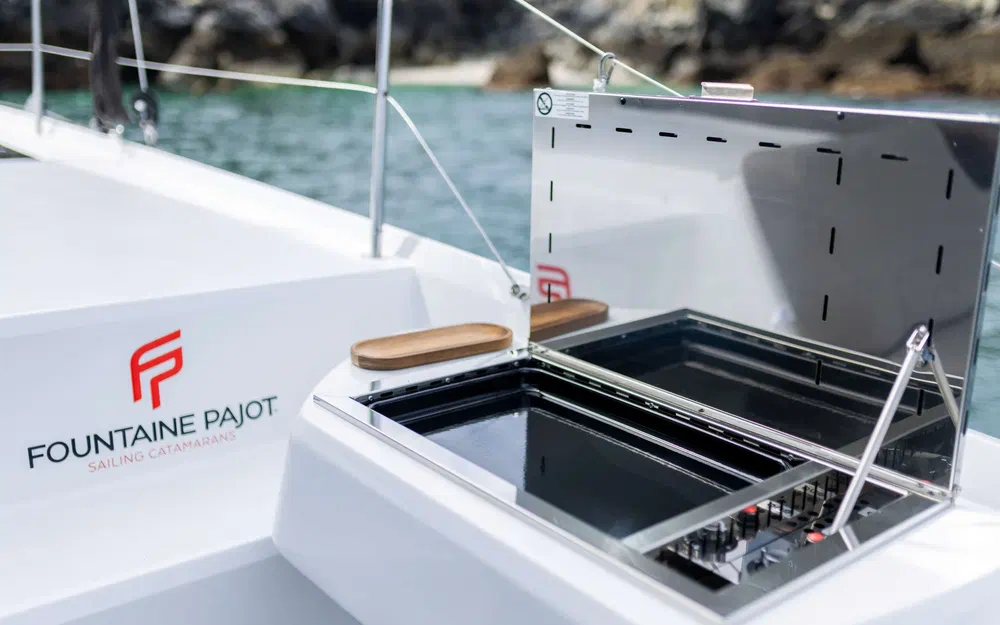 slider 9 Fountaine Pajot FP 48