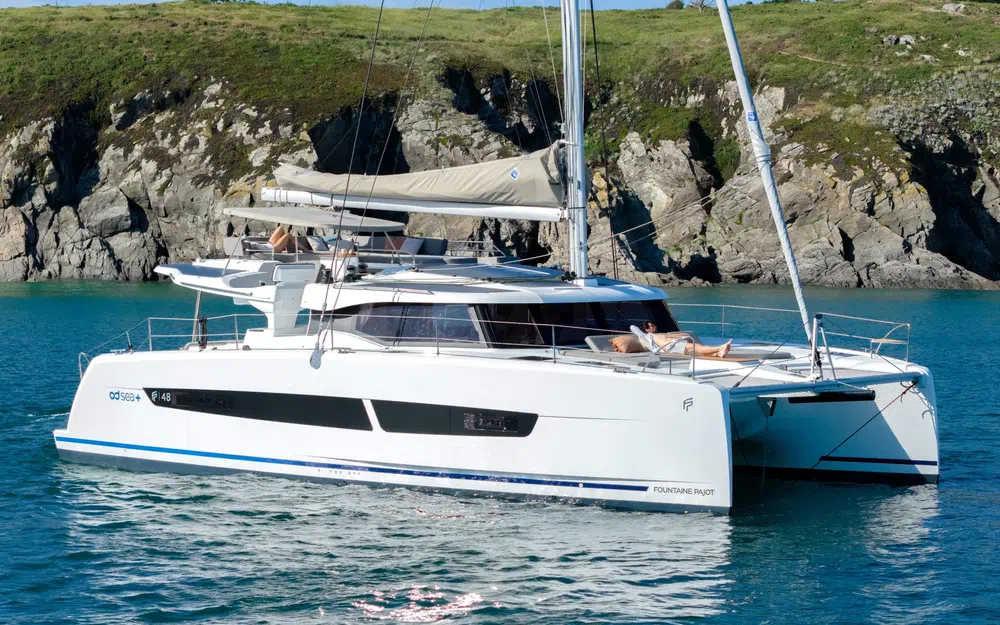 slider 0 Fountaine Pajot FP 48
