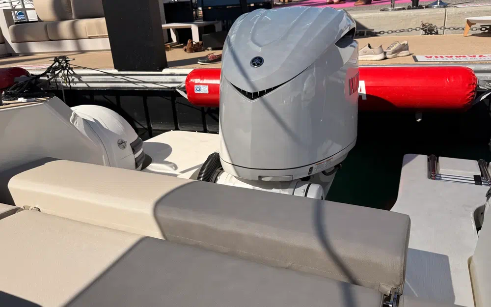 slider 8 Capelli Tempest 800