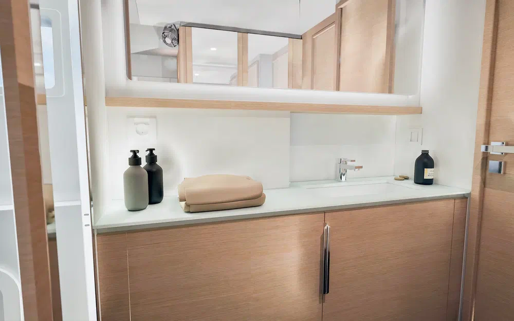 slider 39 Fountaine Pajot FP 55