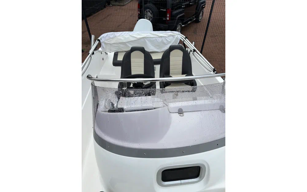 slider 4 B2 Marine Cap Ferret 572