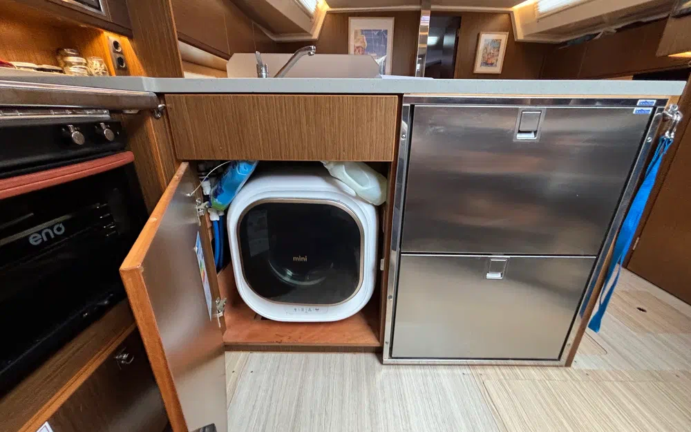 slider 9 Bavaria C 45