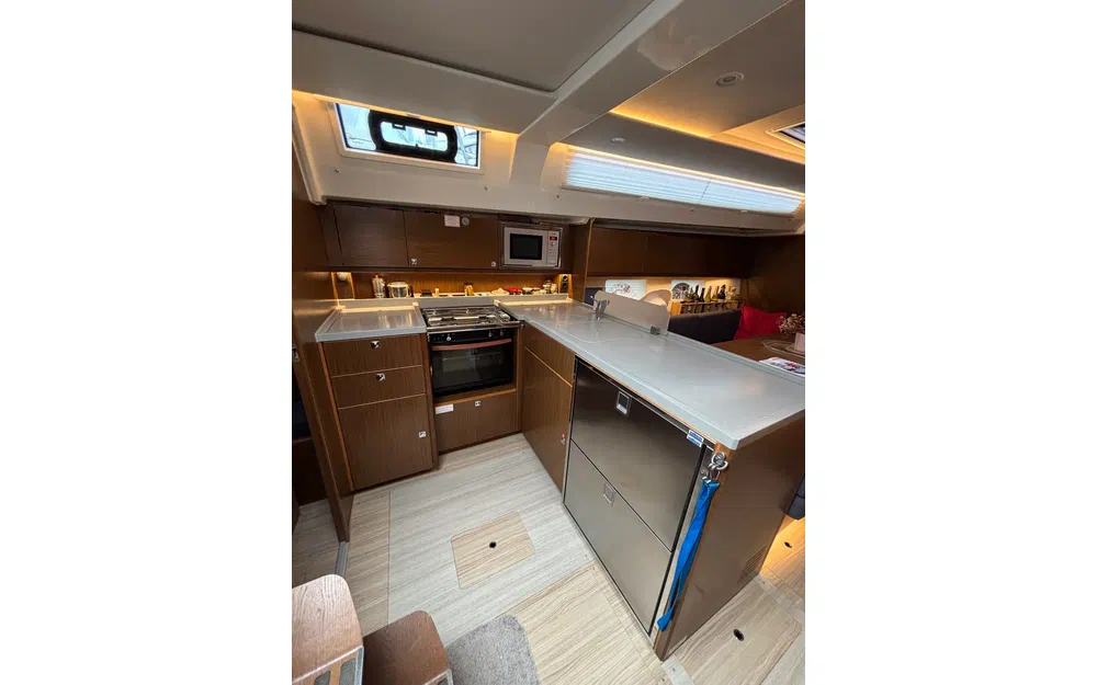 slider 8 Bavaria C 45