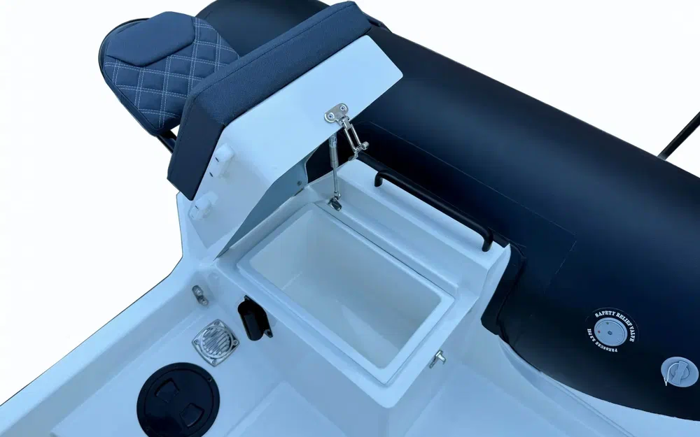 slider 9 3D Tender TR6