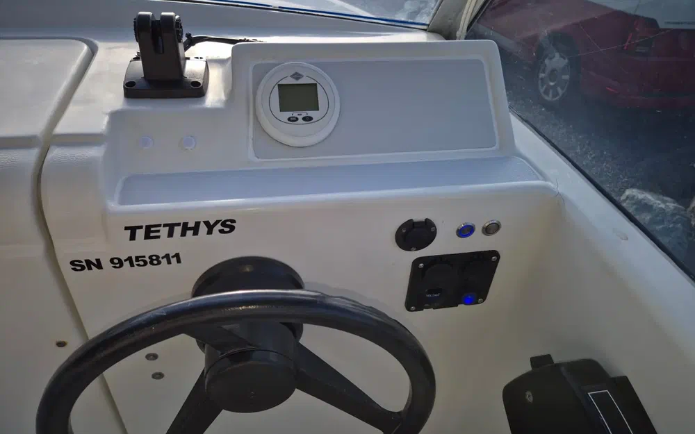 slider 9 Beneteau Antares 500 Calanque