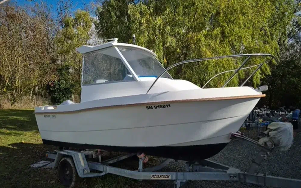 slider 0 Beneteau Antares 500 Calanque