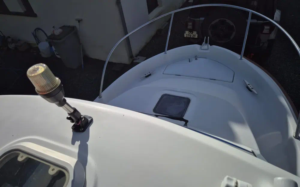 slider 20 Beneteau Antares 500 Calanque