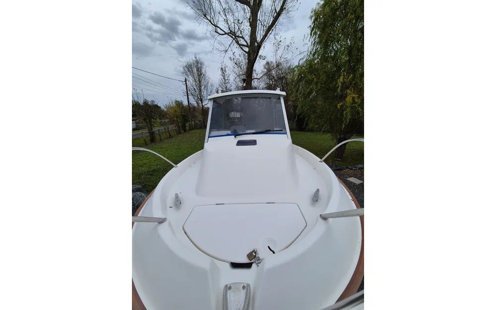 slider 4 Beneteau Antares 500 Calanque