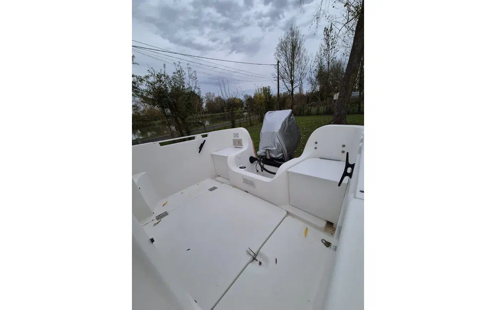 slider 6 Beneteau Antares 500 Calanque