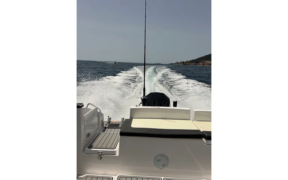 slider 9 B2 Marine 228 TOURING 