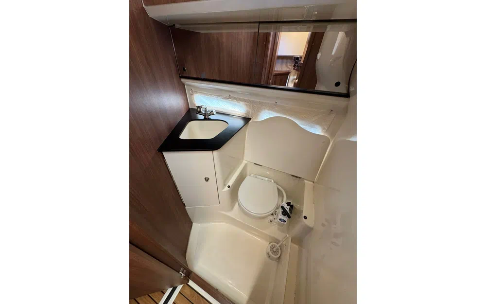 slider 8 Quicksilver Activ 855 Weekend