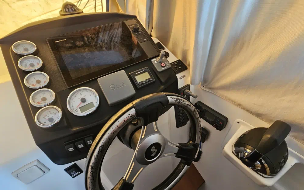 slider 23 Beneteau Antares 30 S