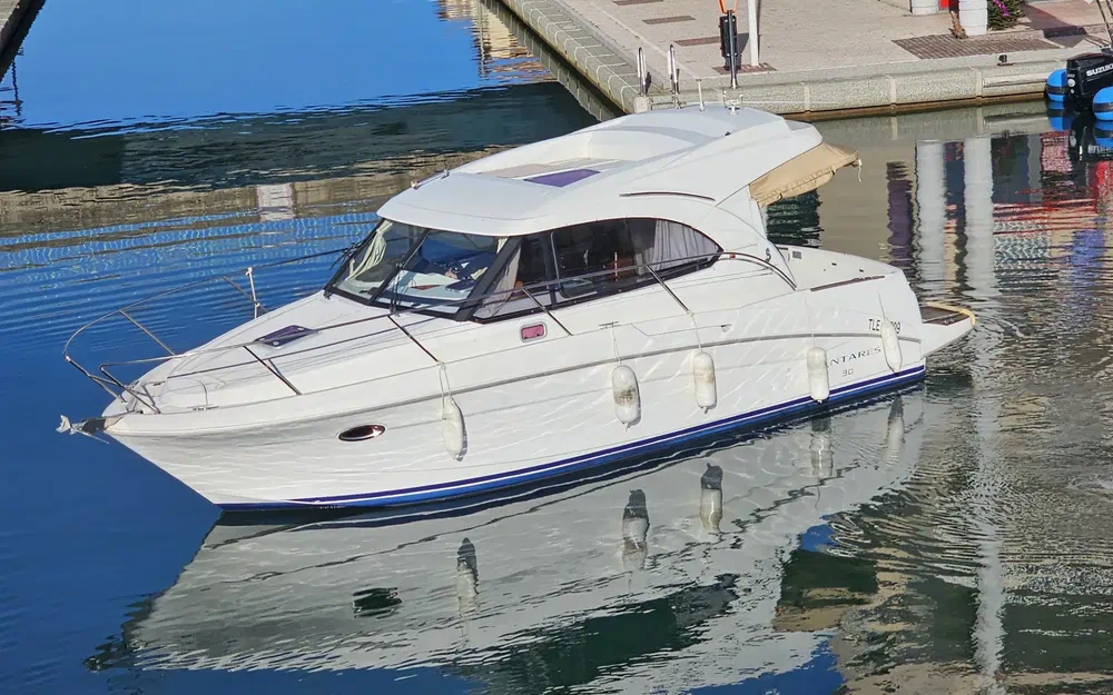 slider 3 Beneteau Antares 30 S