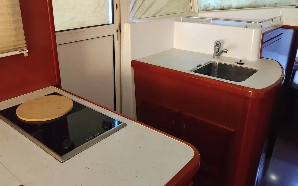 slider 9 Beneteau Swift Trawler 42