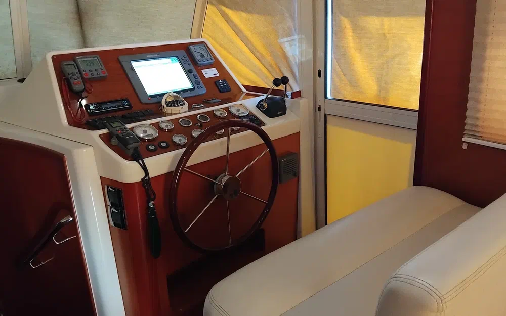 slider 11 Beneteau Swift Trawler 42