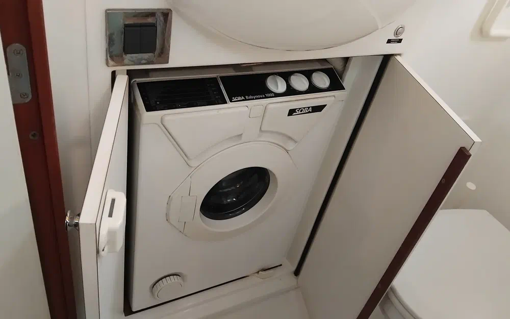 slider 21 Beneteau Swift Trawler 42