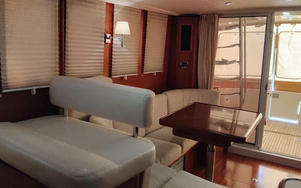 slider 23 Beneteau Swift Trawler 42