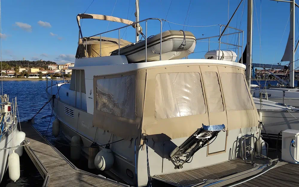 slider 4 Beneteau Swift Trawler 42