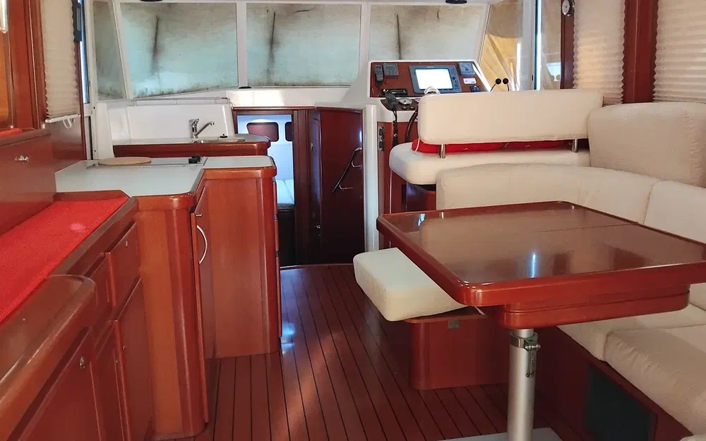 slider 6 Beneteau Swift Trawler 42