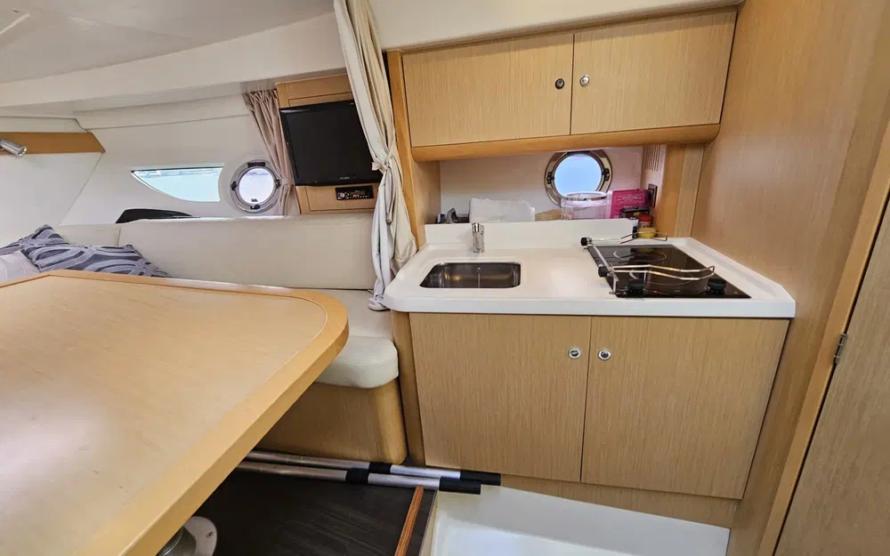 slider 14 Beneteau Flyer Gran Turismo 34