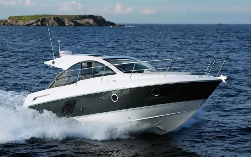 slider 0 Beneteau Flyer Gran Turismo 34