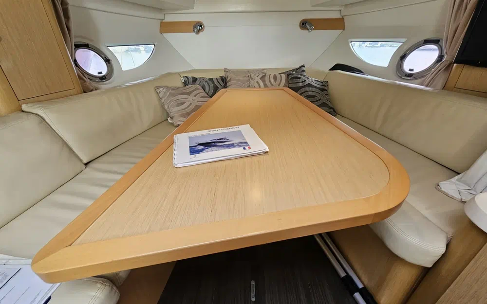 slider 20 Beneteau Flyer Gran Turismo 34