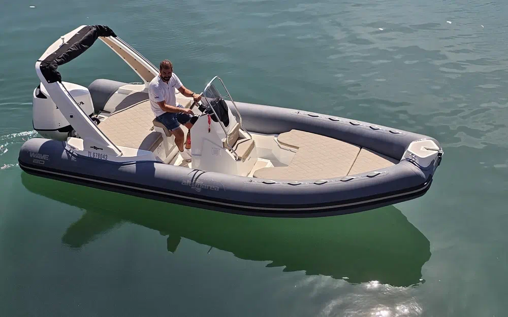 slider 1 Altamarea Wave 20