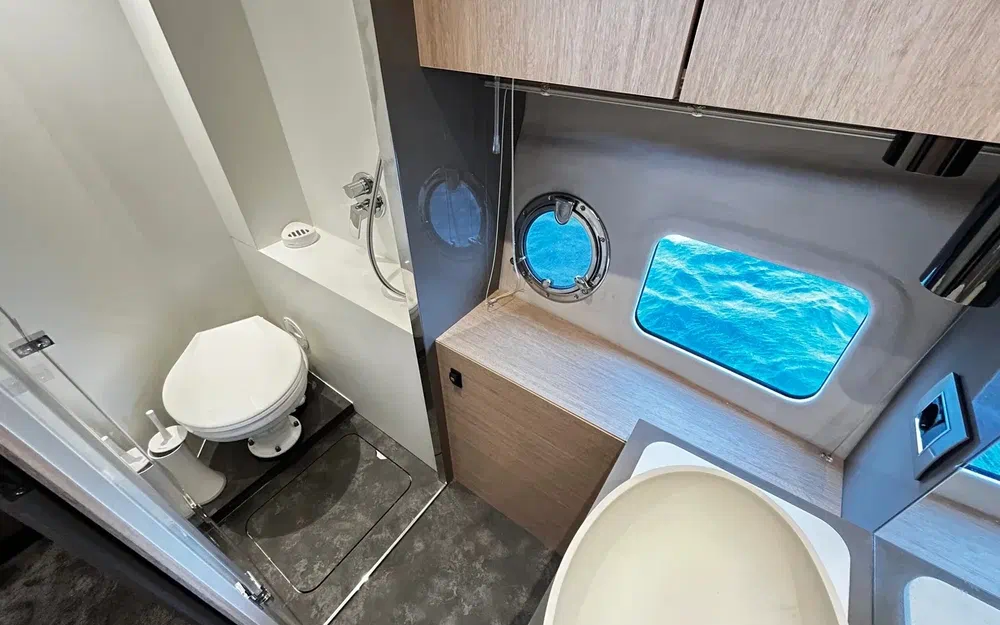 slider 31 Cranchi T 36 Crossover