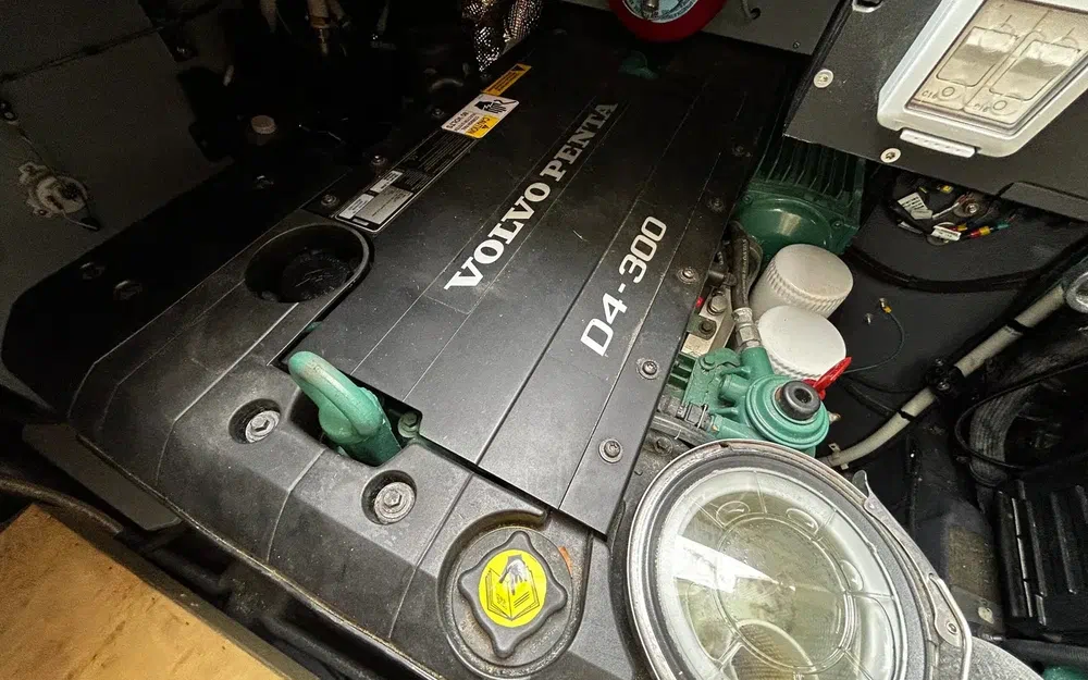 slider 46 Cranchi T 36 Crossover