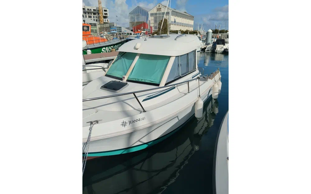 slider 1 Jeanneau Merry Fisher 625