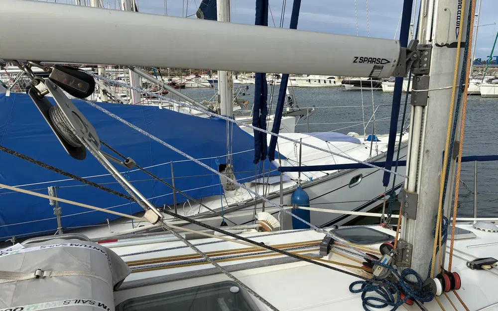 slider 13 Jeanneau Sun Odyssey 37.1