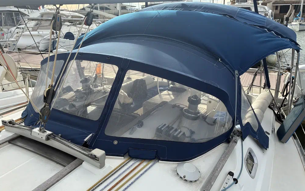 slider 18 Jeanneau Sun Odyssey 37.1