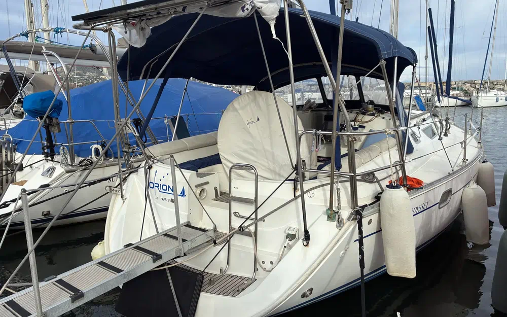 slider 1 Jeanneau Sun Odyssey 37.1