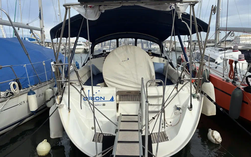 slider 2 Jeanneau Sun Odyssey 37.1