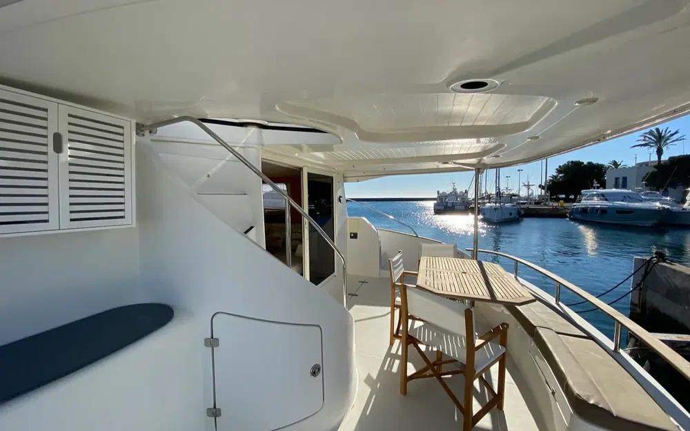 slider 8 Fountaine Pajot Cumberland 44