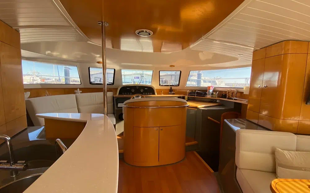 slider 29 Fountaine Pajot Cumberland 44