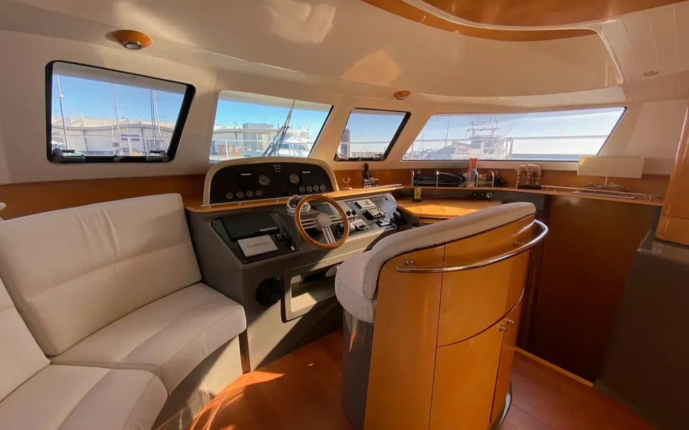 slider 30 Fountaine Pajot Cumberland 44