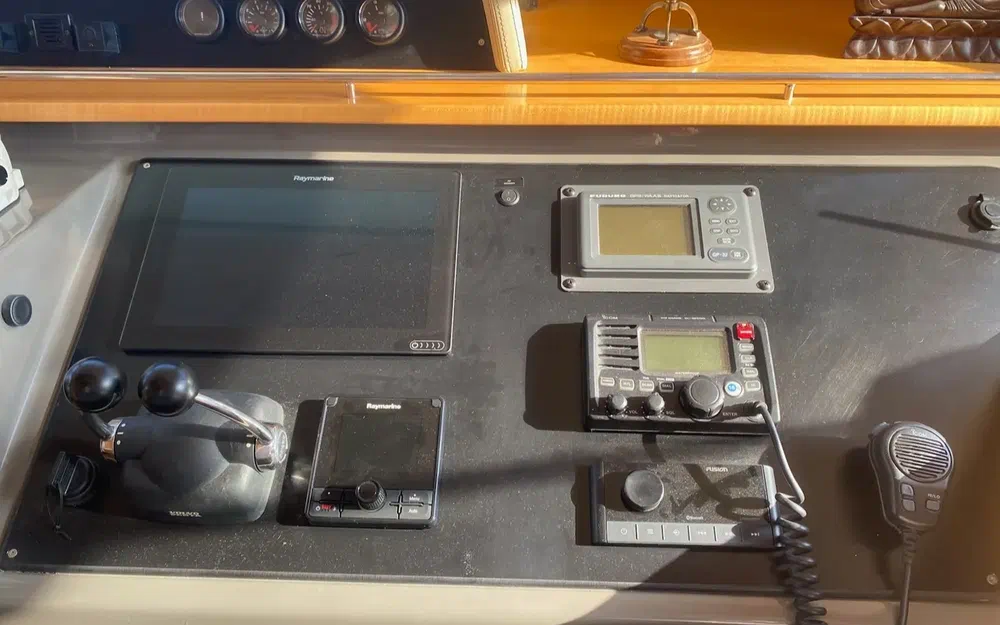 slider 36 Fountaine Pajot Cumberland 44