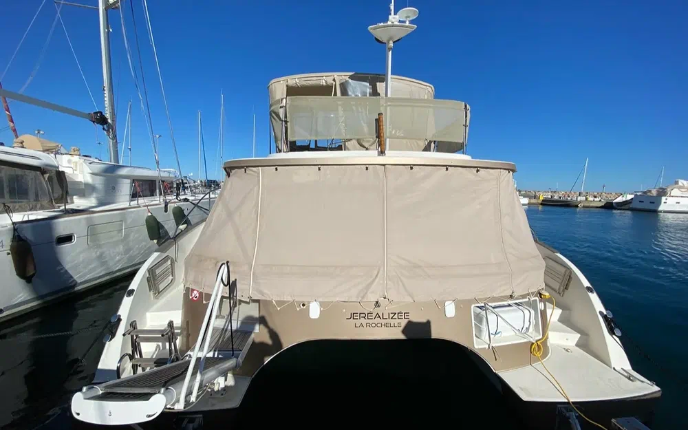 slider 6 Fountaine Pajot Cumberland 44