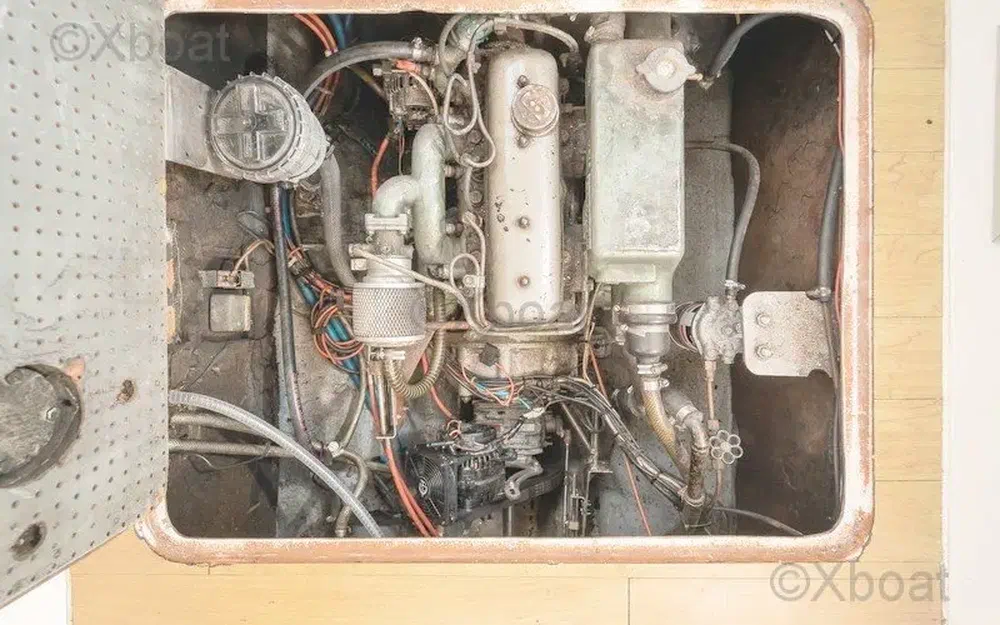 slider 11 Trident Marine Trident 35 Voyager