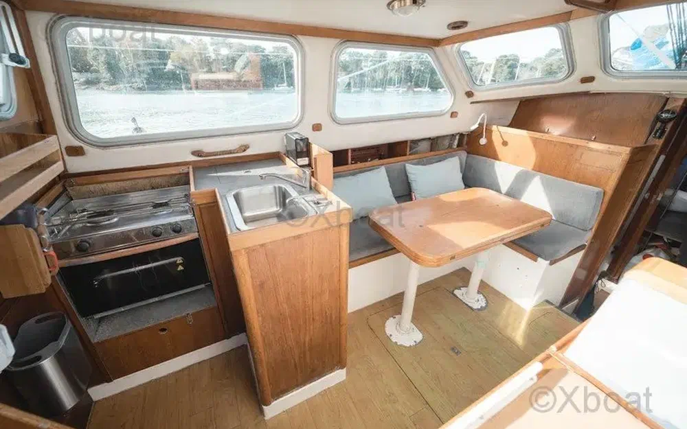 slider 4 Trident Marine Trident 35 Voyager