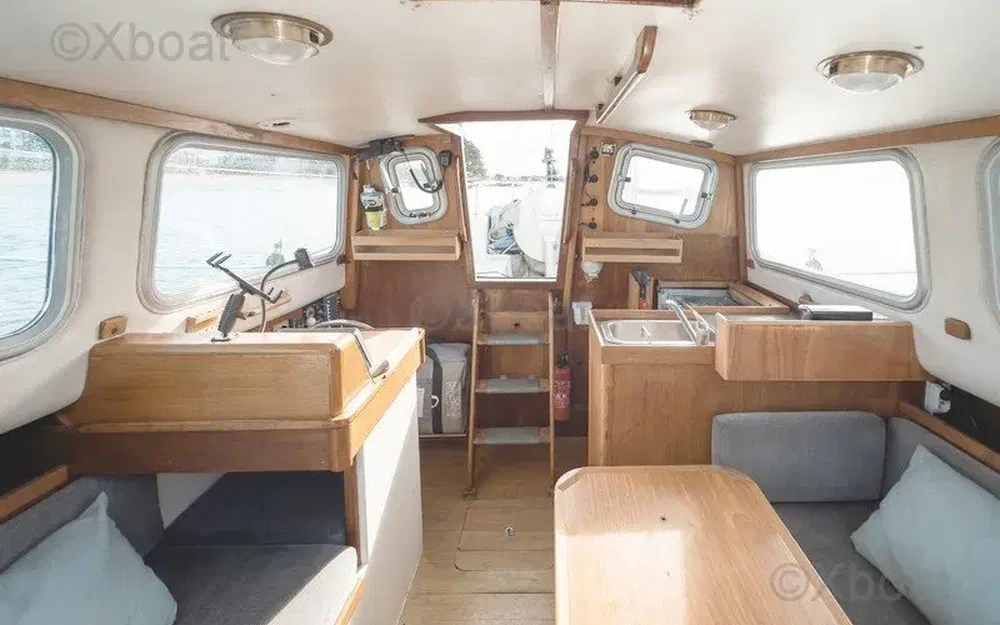 slider 6 Trident Marine Trident 35 Voyager