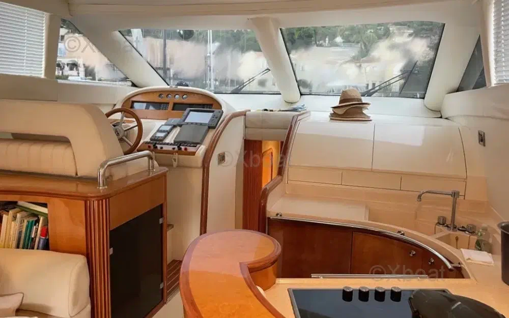 slider 8 Azimut 52 Fly