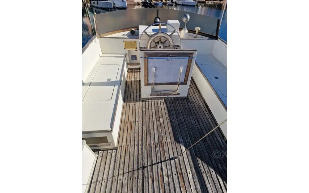 slider 6 Hiptimco Marine GT 40