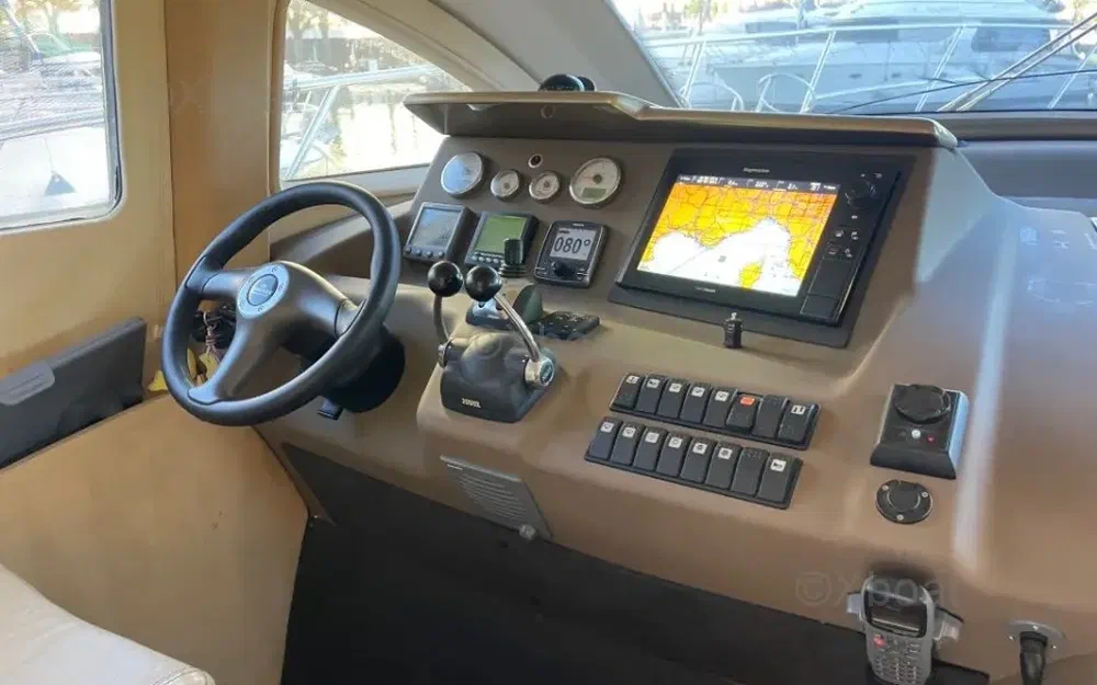 slider 9 Cranchi Atlantique 43