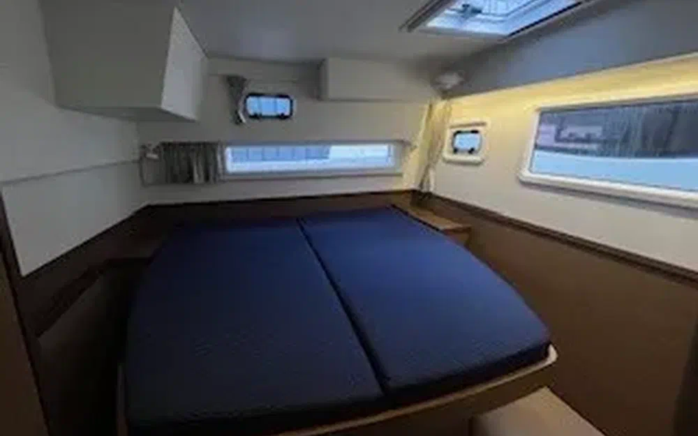 slider 34 Lagoon  42