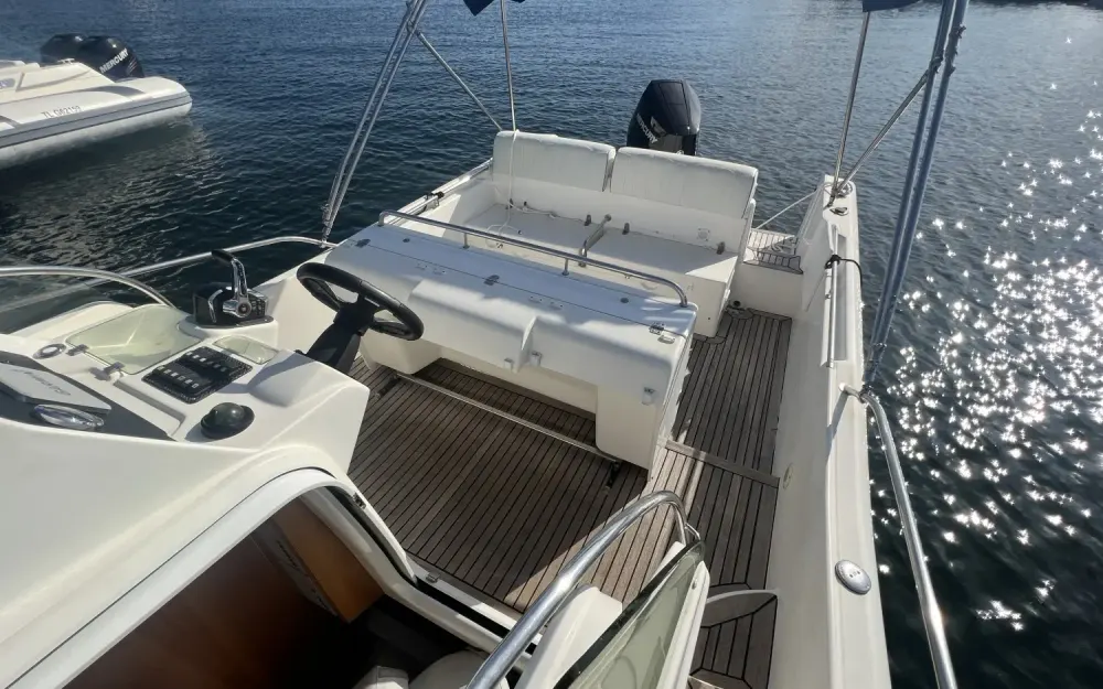 slider 6 White Shark  268