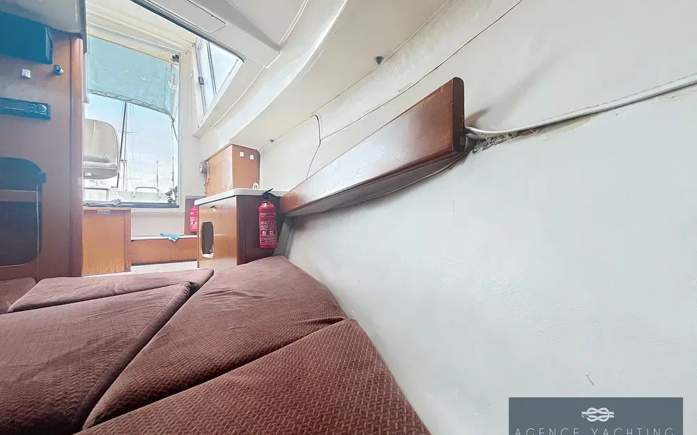 slider 14 Beneteau Antares 680