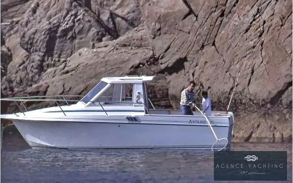 slider 4 Beneteau Antares 680